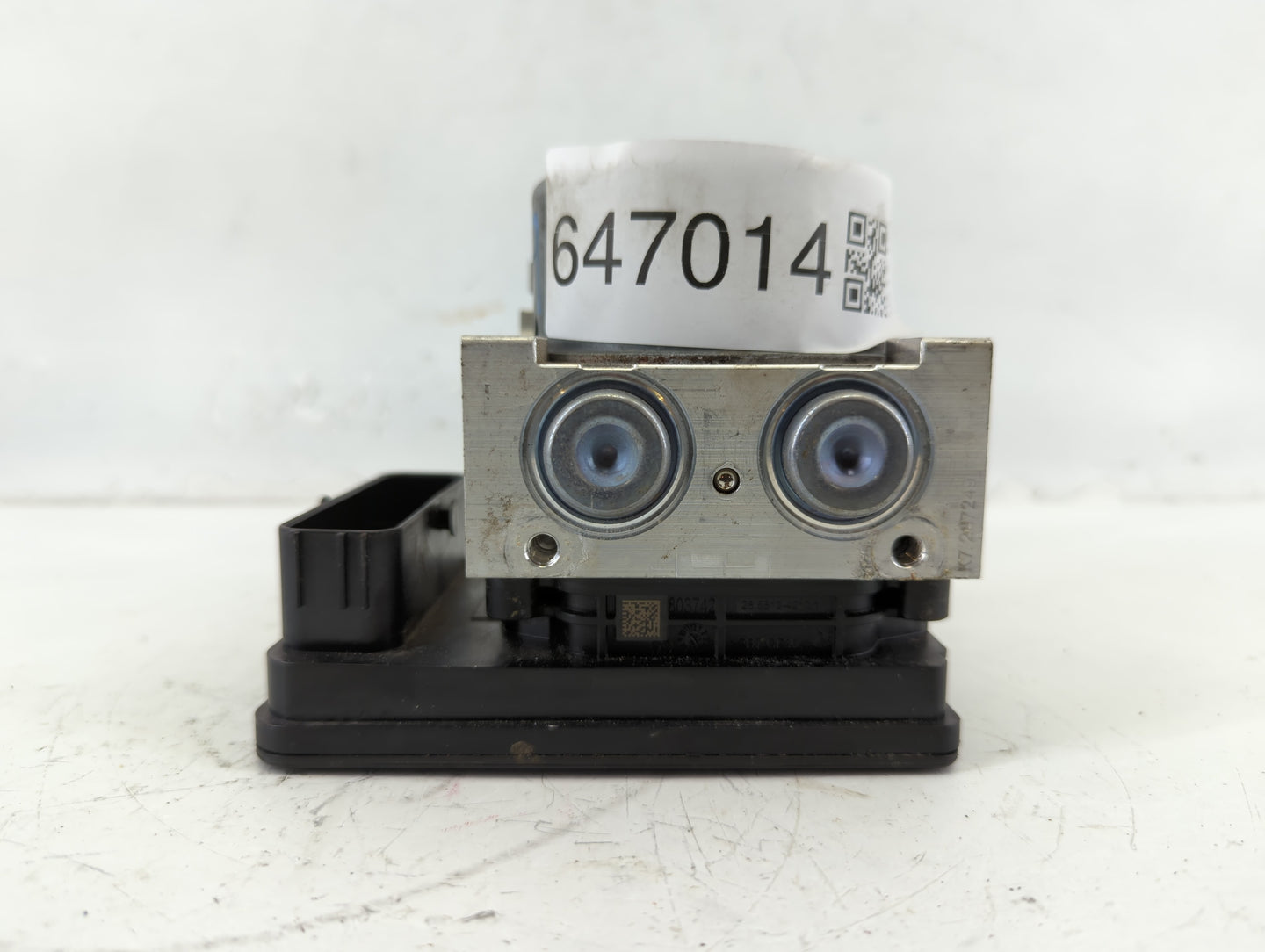 2018-2019 Chevrolet Equinox ABS Pump Control Module Replacement P/N:84560131 Fits Fits 2018 2019 2020 2021 OEM Used Auto Par