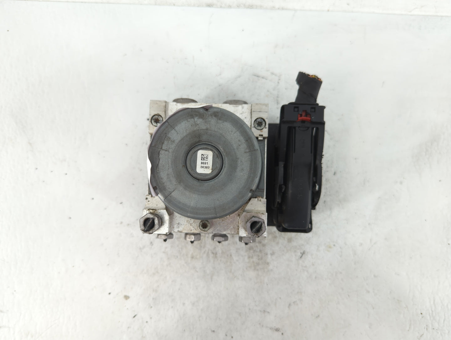 2018-2019 Chevrolet Equinox ABS Pump Control Module Replacement P/N:84646849 Fits Fits 2018 2019 2020 2021 OEM Used Auto Par