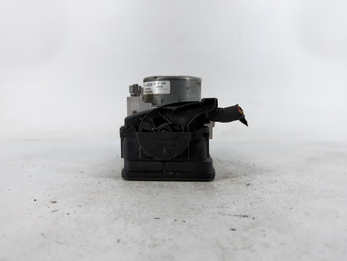 2018-2019 Chevrolet Equinox Anti-Lock Brake ABS Pump Module Actuator OEM P/N:84646849 Fits Fits 2018 2019 2020 2021 OEM Used