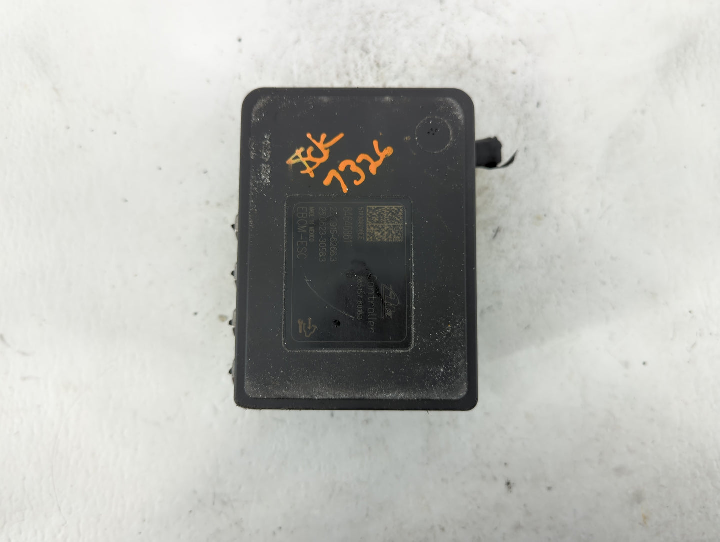 2018-2019 Chevrolet Equinox ABS Pump Control Module Replacement P/N:84646849 Fits Fits 2018 2019 2020 2021 OEM Used Auto Par