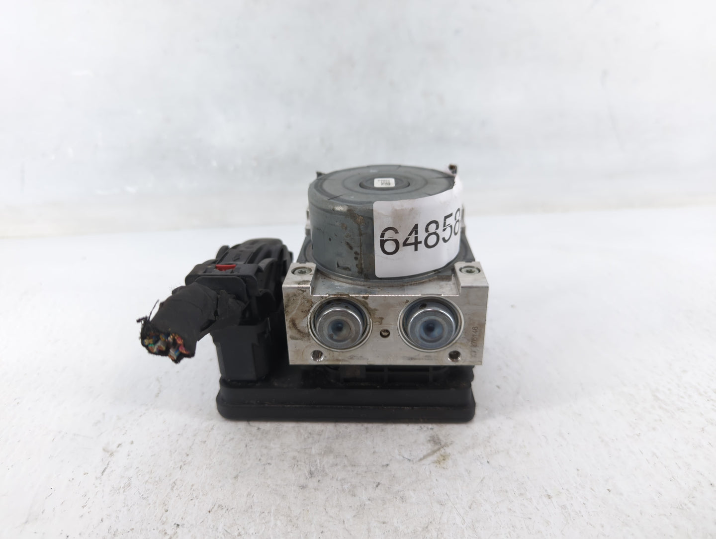 2018-2019 Chevrolet Equinox ABS Pump Control Module Replacement P/N:84560131 Fits Fits 2018 2019 2020 2021 OEM Used Auto Par