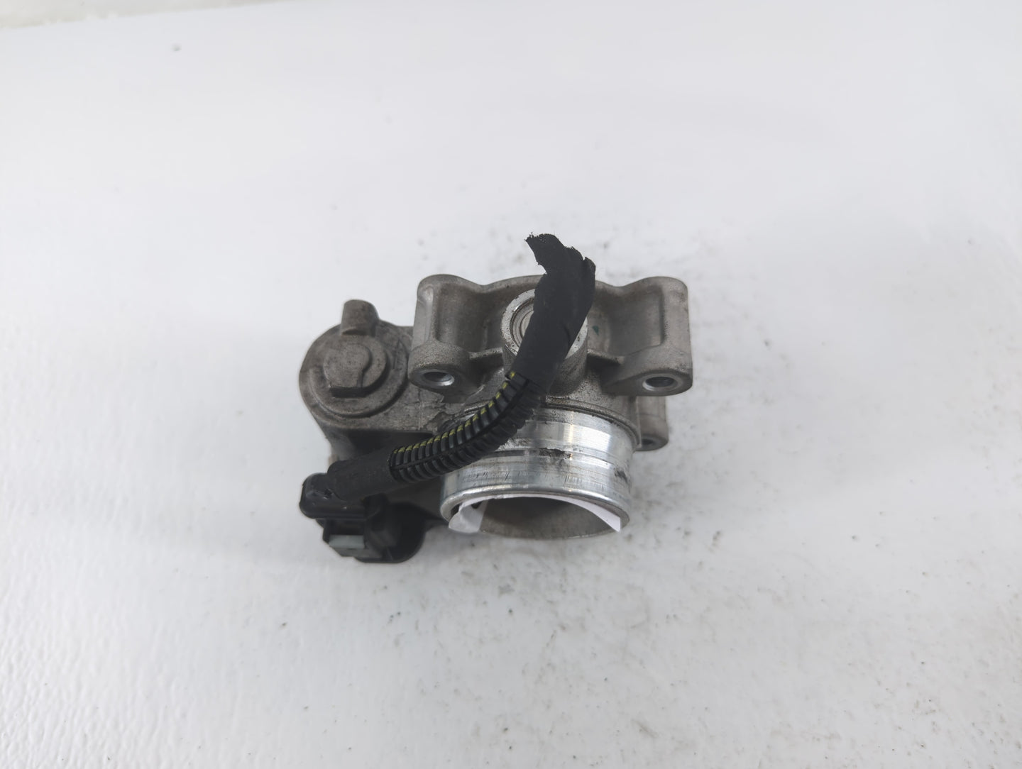 2018-2022 Chevrolet Equinox Throttle Body P/N:12671379AA Fits Fits 2016 2017 2018 2019 2020 2021 2022 OEM Used Auto Parts - 
