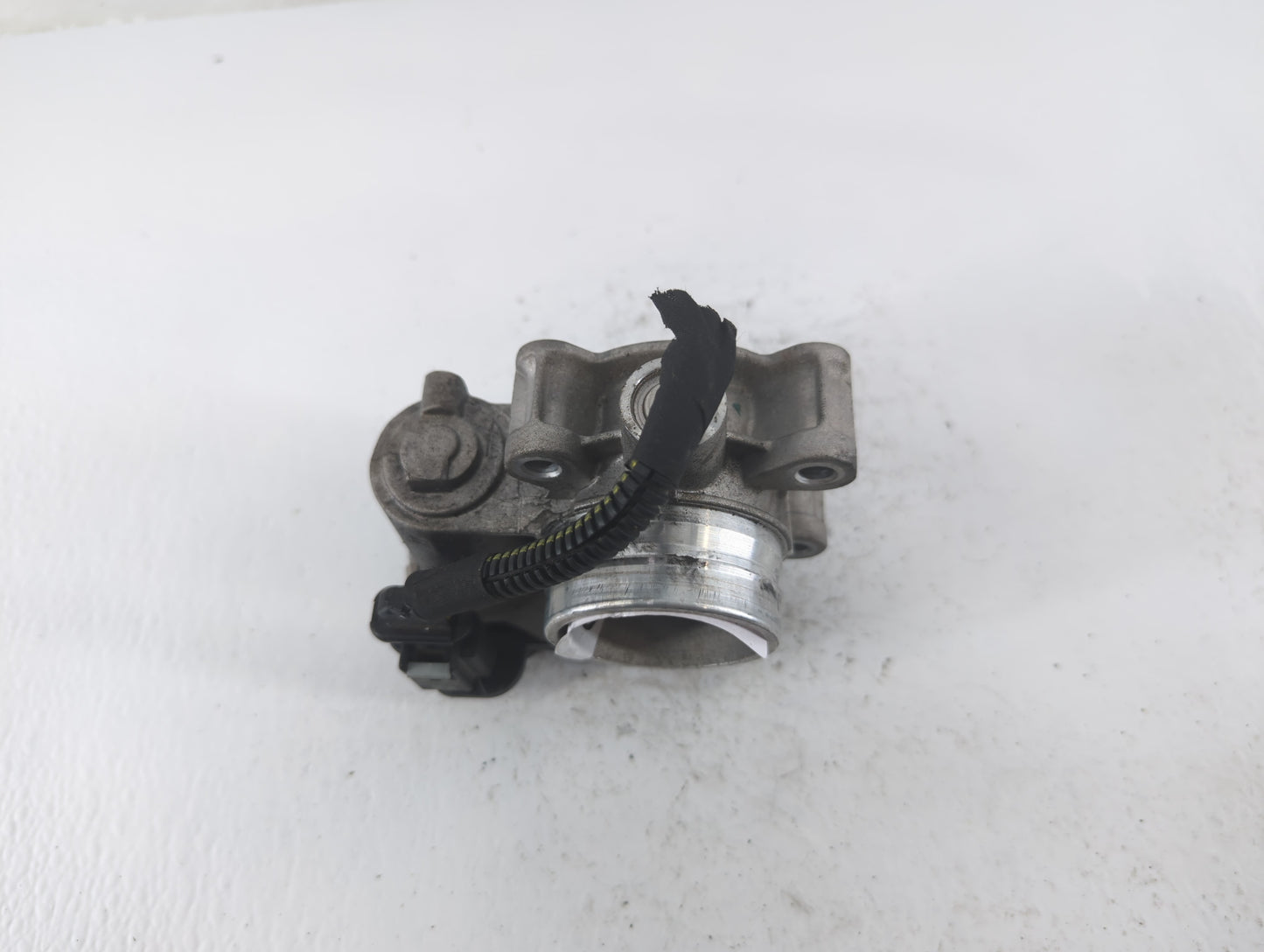 2018-2022 Chevrolet Equinox Throttle Body P/N:12671379AA Fits Fits 2016 2017 2018 2019 2020 2021 2022 OEM Used Auto Parts - 