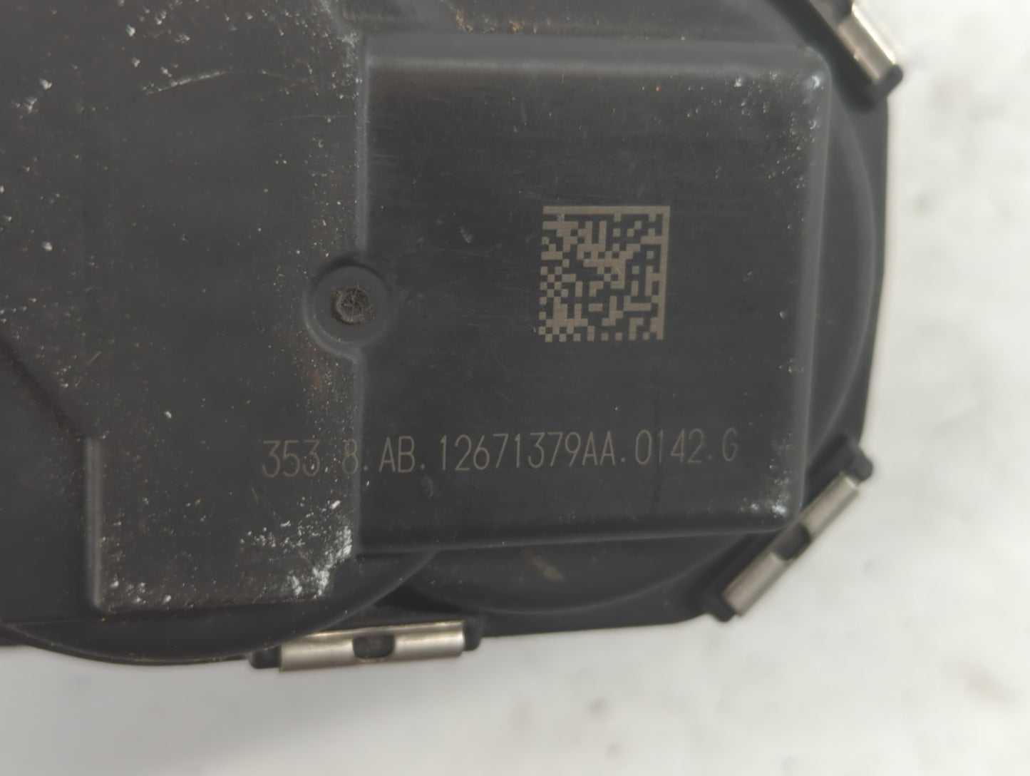 2018-2022 Chevrolet Equinox Throttle Body P/N:12671379AA Fits Fits 2016 2017 2018 2019 2020 2021 2022 OEM Used Auto Parts - 