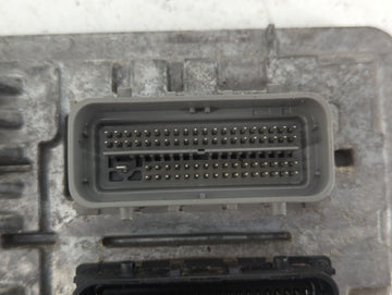 2018-2020 Chevrolet Equinox PCM Engine Control Computer ECU ECM PCU OEM P/N:12695199 Fits Fits 2017 2018 2019 2020 2021 2022 OEM Used Auto Parts