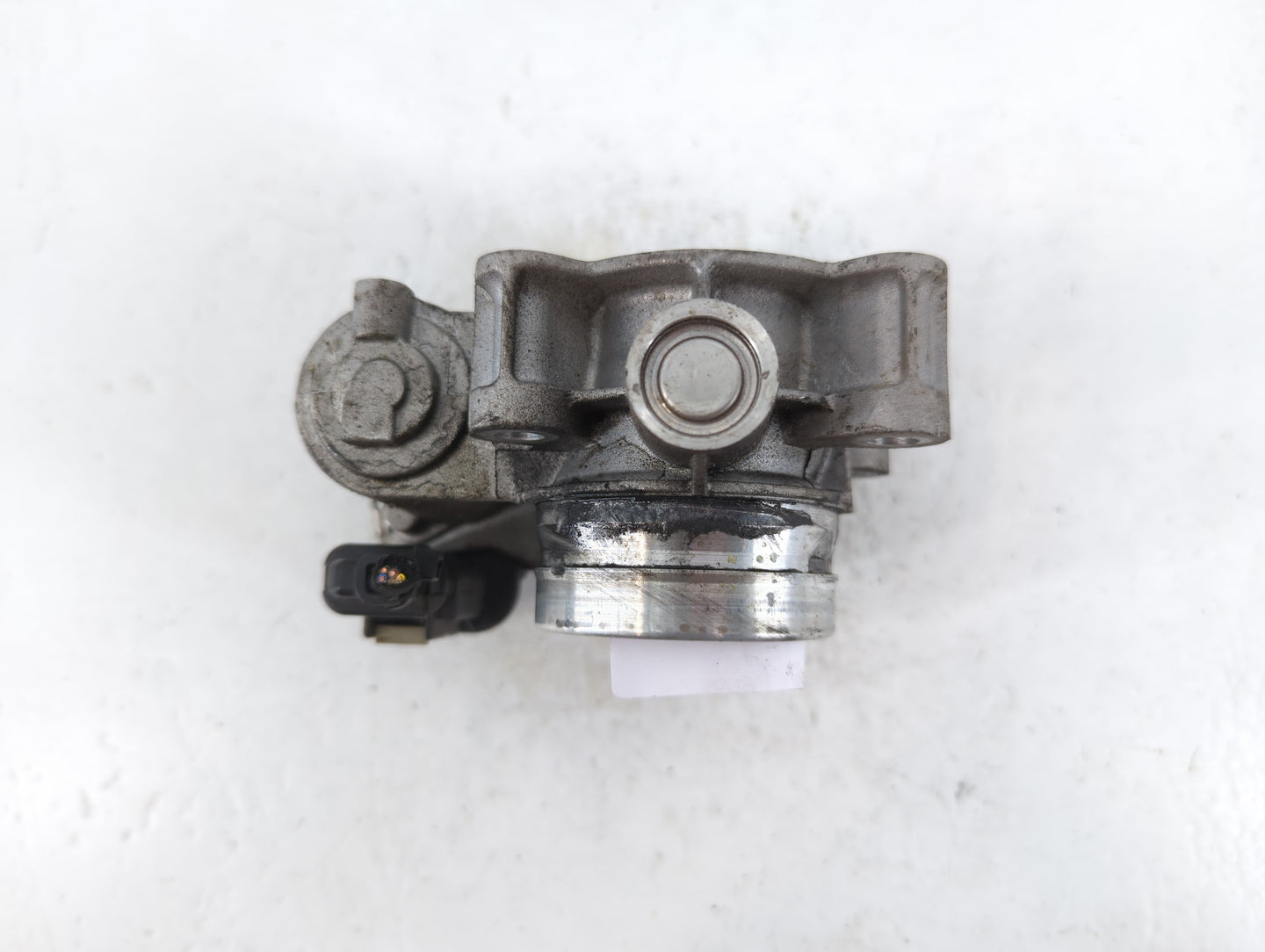 2018-2022 Chevrolet Equinox Throttle Body P/N:12671579AA Fits Fits 2016 2017 2018 2019 2020 2021 2022 OEM Used Auto Parts - 