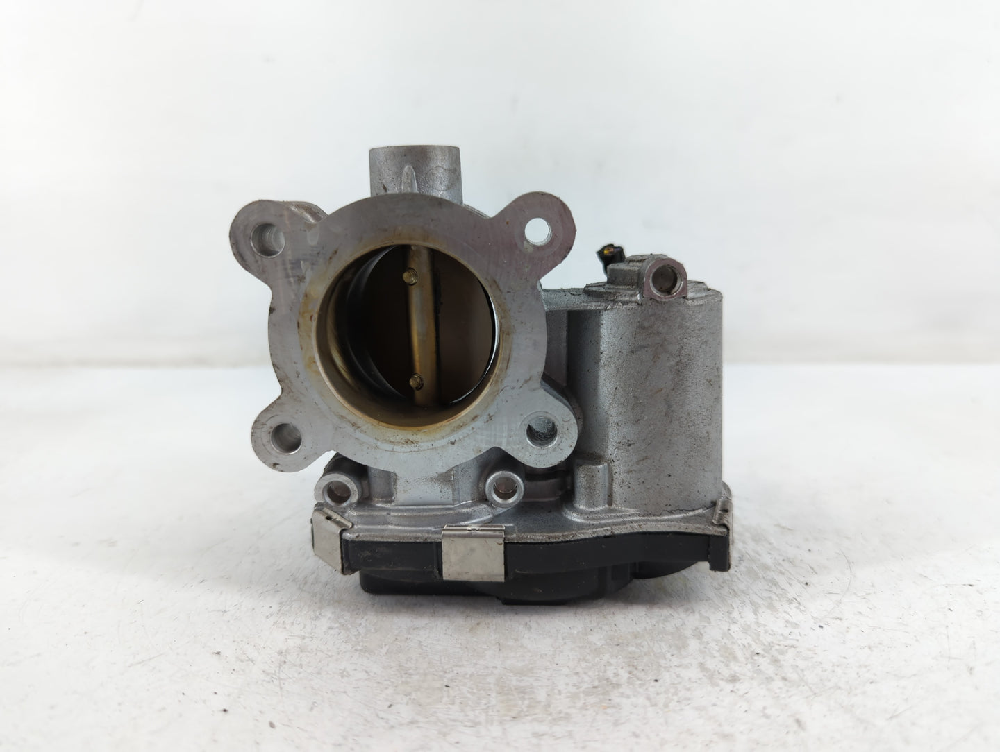 2018-2022 Chevrolet Equinox Throttle Body P/N:12671579AA Fits Fits 2016 2017 2018 2019 2020 2021 2022 OEM Used Auto Parts - 