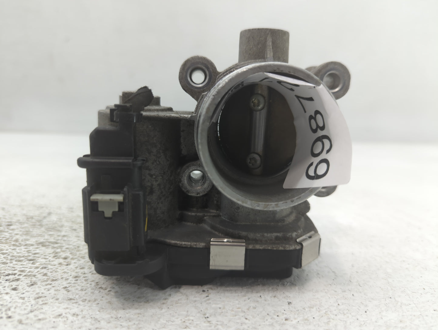 2018-2022 Chevrolet Equinox Throttle Body P/N:12671379AA Fits Fits 2016 2017 2018 2019 2020 2021 2022 OEM Used Auto Parts - 