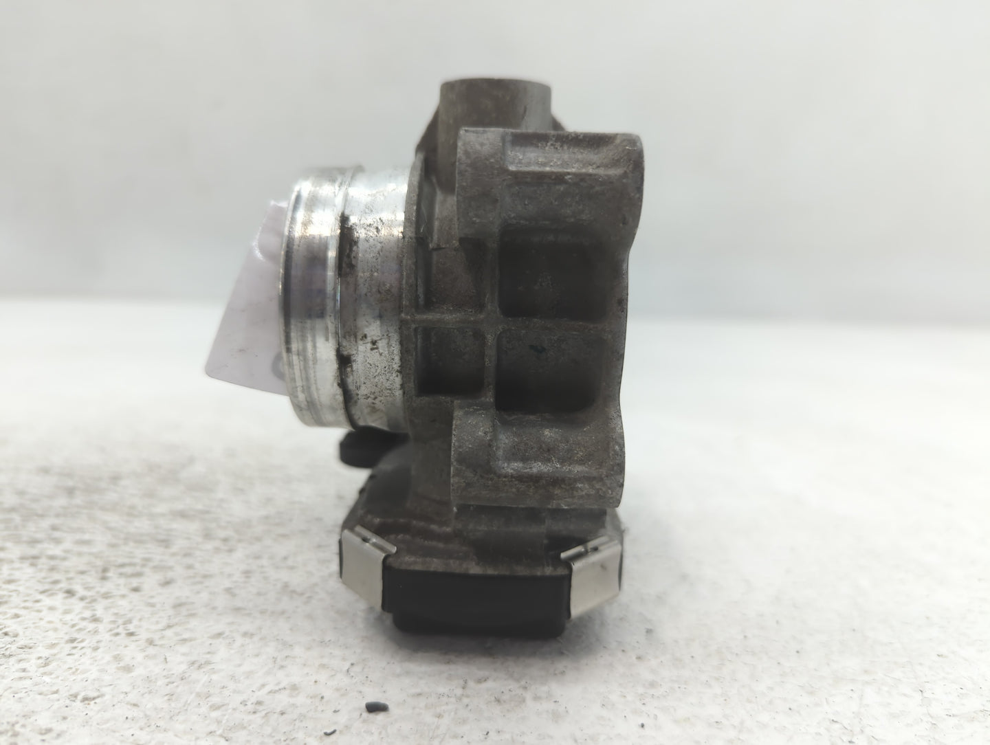 2018-2022 Chevrolet Equinox Throttle Body P/N:12671379AA Fits Fits 2016 2017 2018 2019 2020 2021 2022 OEM Used Auto Parts - 
