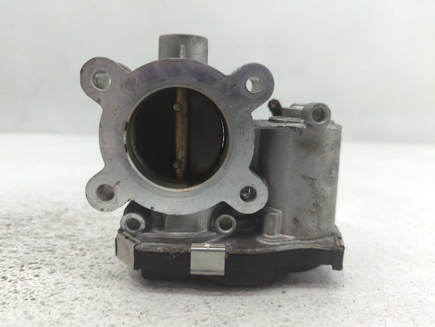 2018-2022 Chevrolet Equinox Throttle Body P/N:12671379AA Fits Fits 2016 2017 2018 2019 2020 2021 2022 OEM Used Auto Parts - 