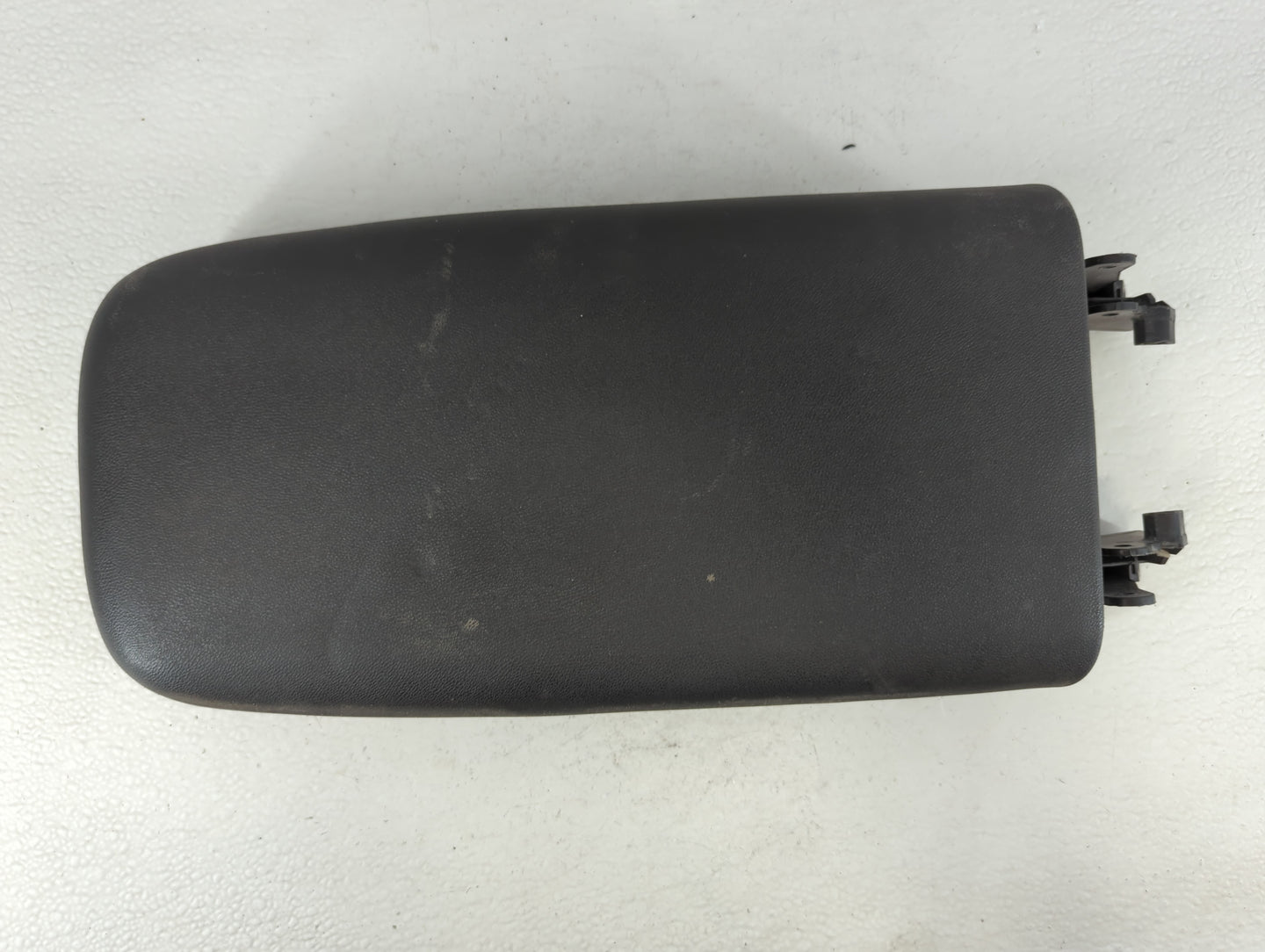 2018-2022 Chevrolet Equinox Center Console Armrest Cover Lid Fits Fits 2018 2019 2020 2021 2022 OEM Used Auto Parts - Oemuse
