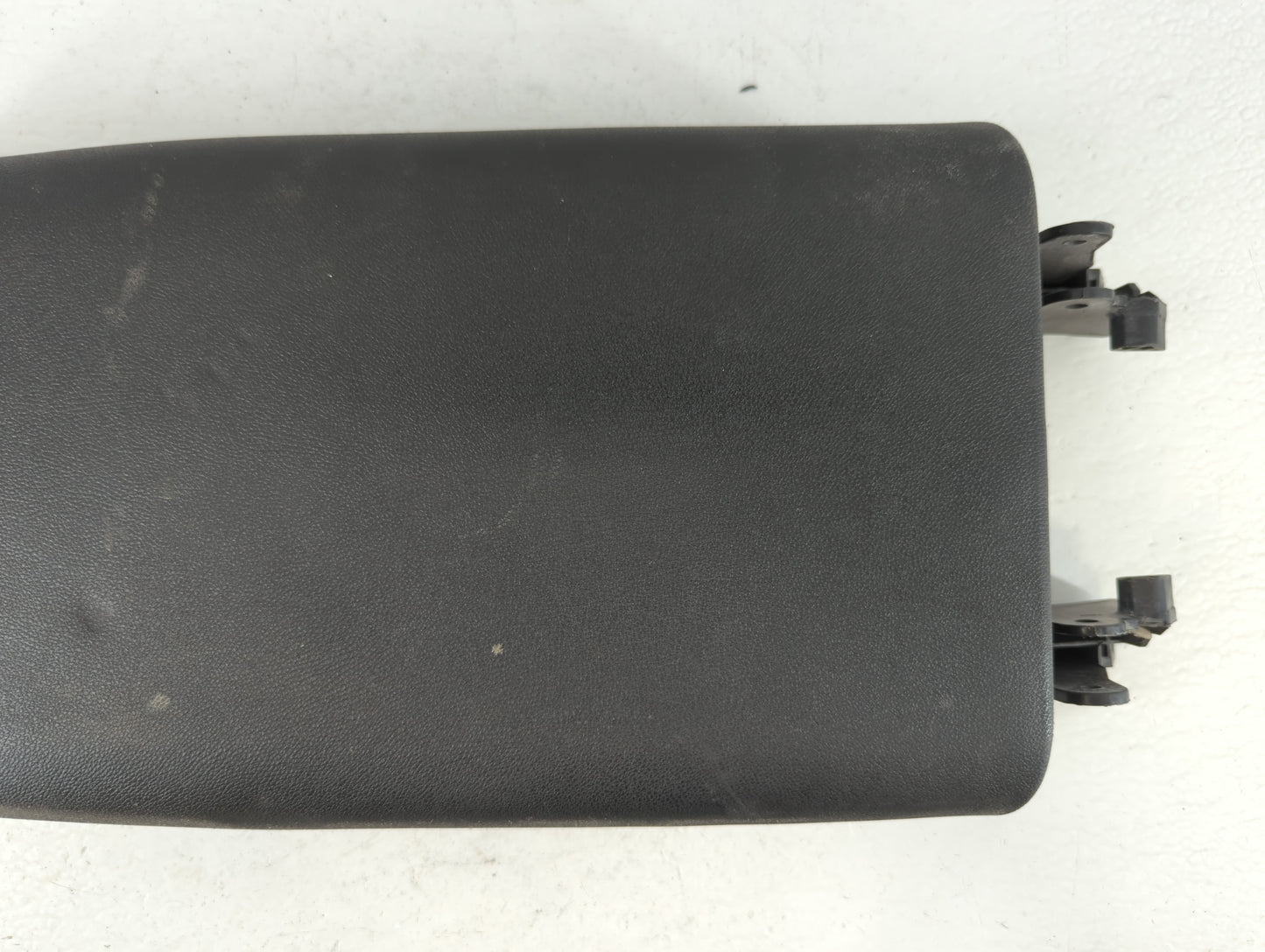 2018-2022 Chevrolet Equinox Center Console Armrest Cover Lid Fits Fits 2018 2019 2020 2021 2022 OEM Used Auto Parts - Oemuse