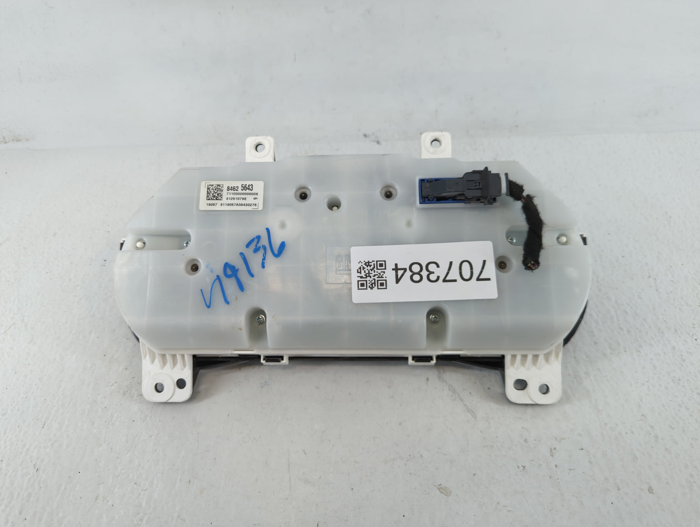 2019-2022 Chevrolet Equinox Instrument Cluster Speedometer Gauges P/N:84625643 Fits Fits 2019 2020 2021 2022 OEM Used Auto P