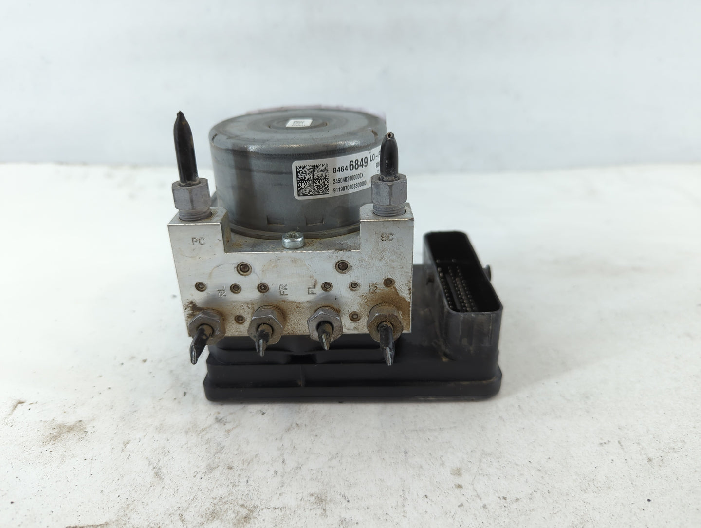 2018-2019 Chevrolet Equinox ABS Pump Control Module Replacement P/N:84646849 Fits Fits 2018 2019 2020 2021 OEM Used Auto Par
