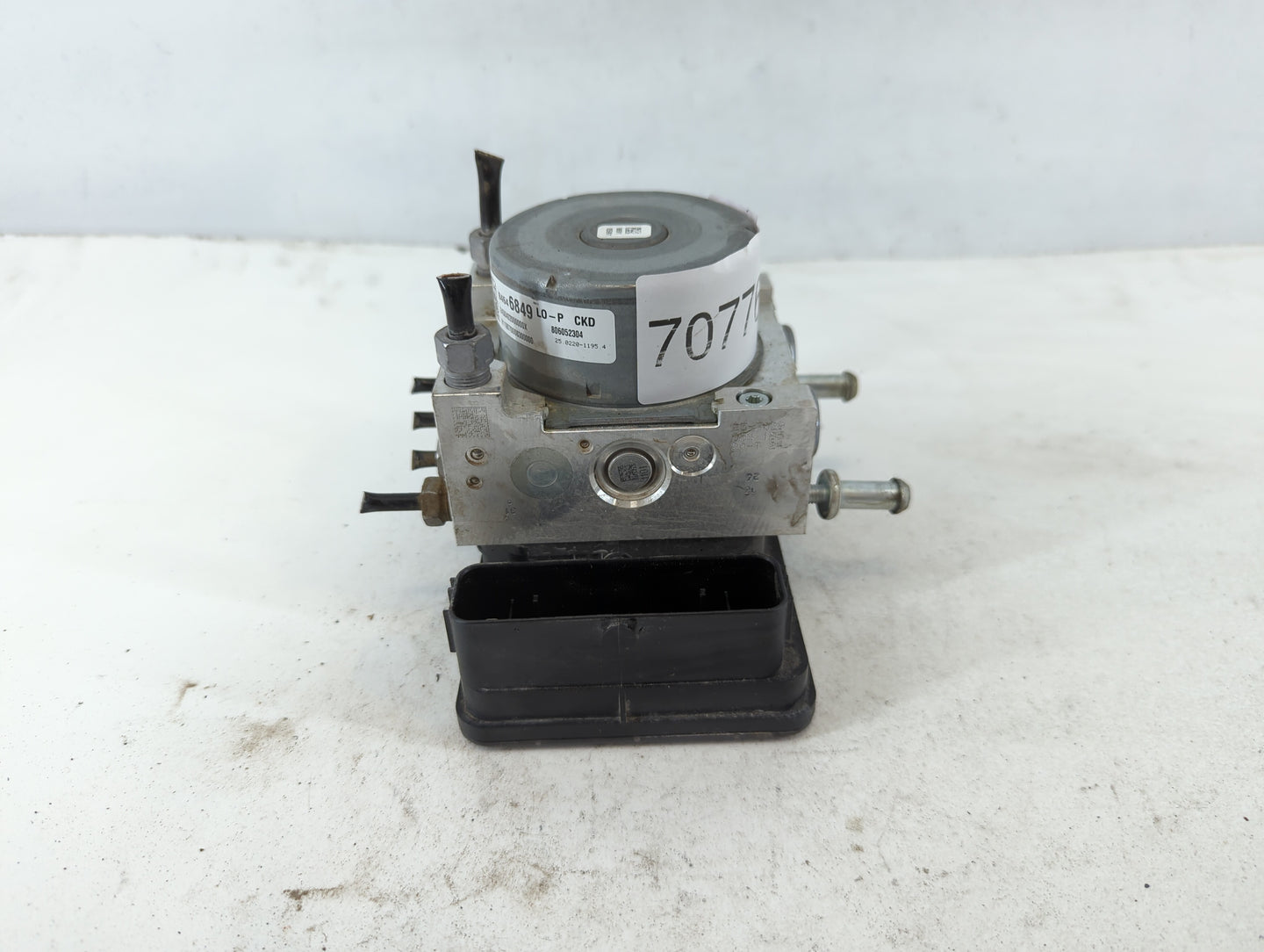 2018-2019 Chevrolet Equinox ABS Pump Control Module Replacement P/N:84646849 Fits Fits 2018 2019 2020 2021 OEM Used Auto Par