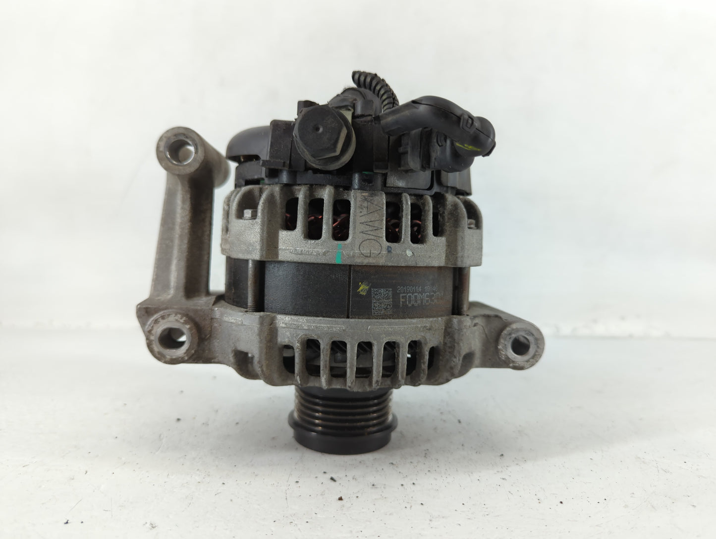 2018-2022 Chevrolet Equinox Alternator Replacement Generator Charging Assembly Engine OEM P/N:0 126 312 142 Fits OEM Used Au