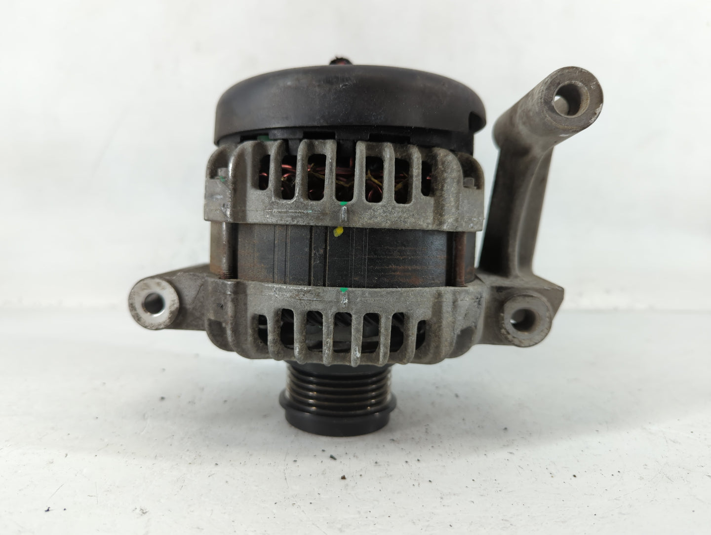 2018-2022 Chevrolet Equinox Alternator Replacement Generator Charging Assembly Engine OEM P/N:0 126 312 142 Fits OEM Used Au