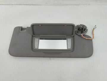 2018-2019 Chevrolet Equinox Sun Visor Shade Replacement Passenger Right Mirror Fits Fits 2018 2019 OEM Used Auto Parts - Oem