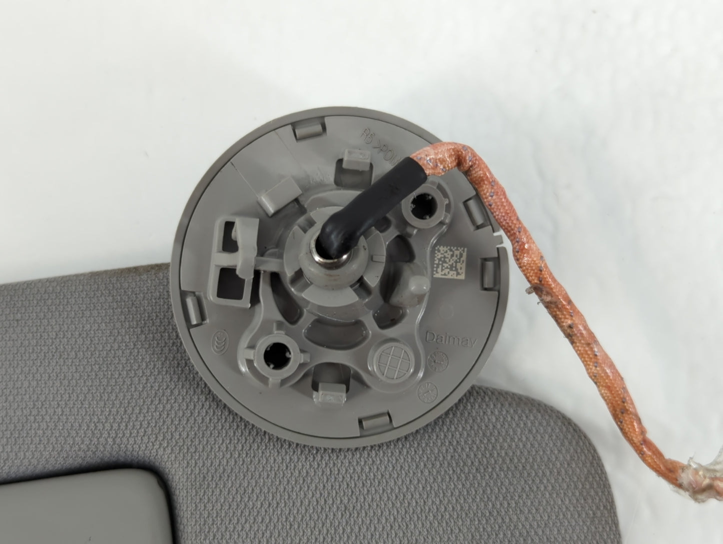 2018-2019 Chevrolet Equinox Sun Visor Shade Replacement Driver Left Mirror Fits Fits 2018 2019 OEM Used Auto Parts - Oemused