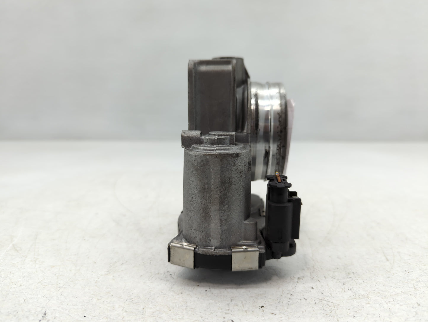 2018-2020 Chevrolet Equinox Throttle Body P/N:12681472AA Fits Fits 2013 2014 2015 2016 2017 2018 2019 2020 2021 OEM Used Aut