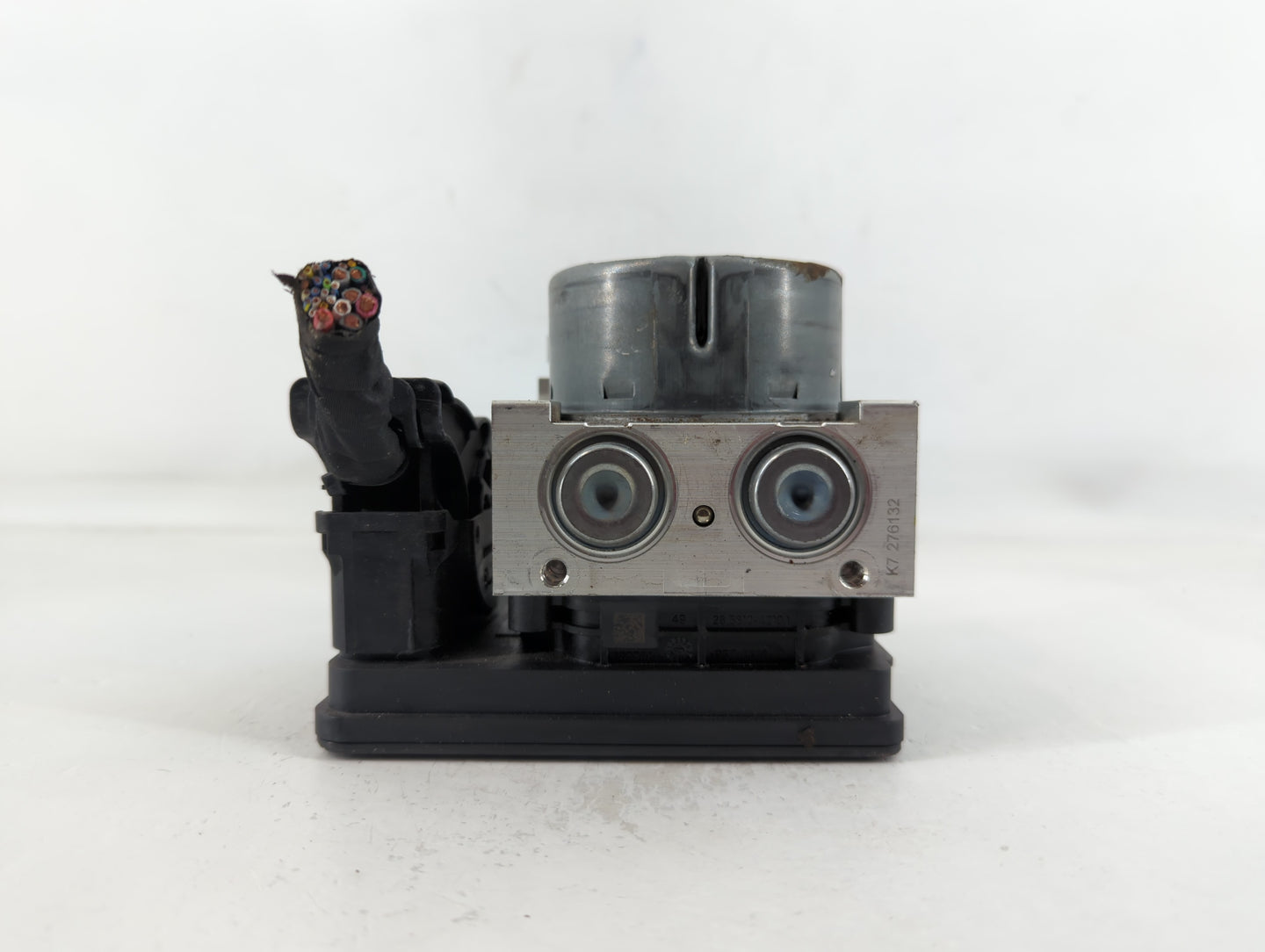 2018-2019 Chevrolet Equinox ABS Pump Control Module Replacement P/N:84560131 Fits Fits 2018 2019 2020 2021 OEM Used Auto Par