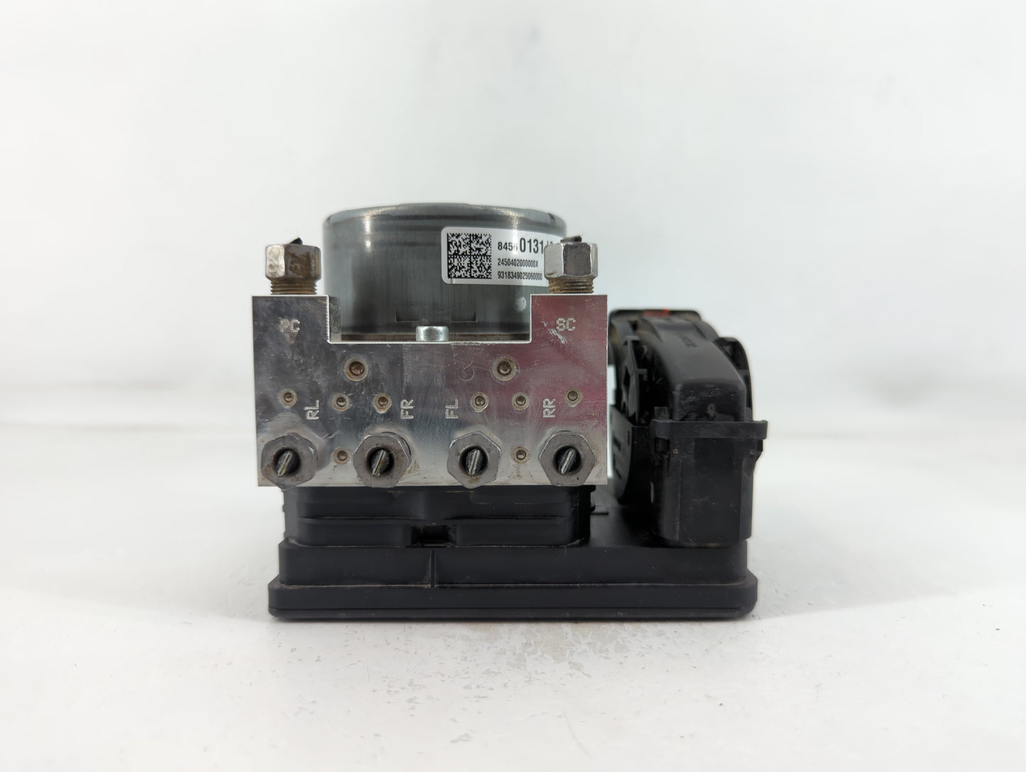 2018-2019 Chevrolet Equinox ABS Pump Control Module Replacement P/N:84560131 Fits Fits 2018 2019 2020 2021 OEM Used Auto Par