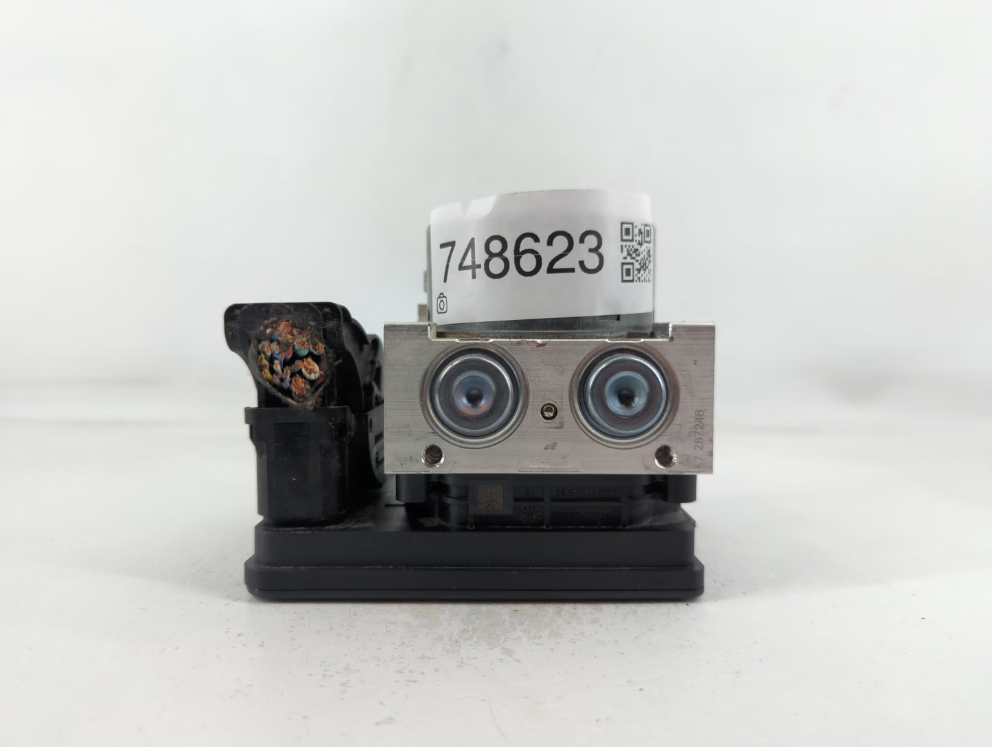 2018-2019 Chevrolet Equinox ABS Pump Control Module Replacement P/N:84560131 Fits Fits 2018 2019 2020 2021 OEM Used Auto Par