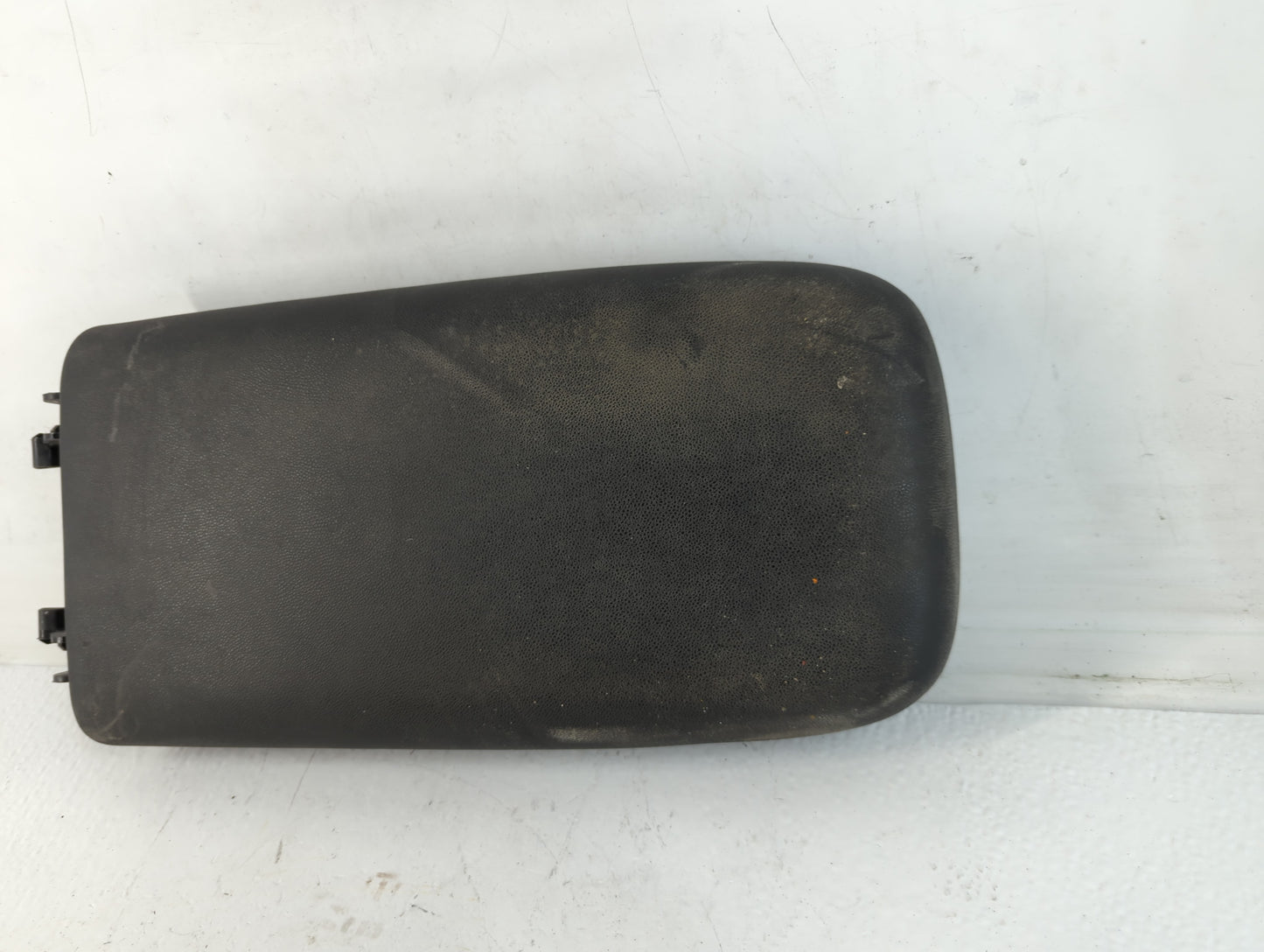 2019 Chevrolet Equinox Center Console Armrest Cover Lid Fits OEM Used Auto Parts - Oemusedautoparts1.com