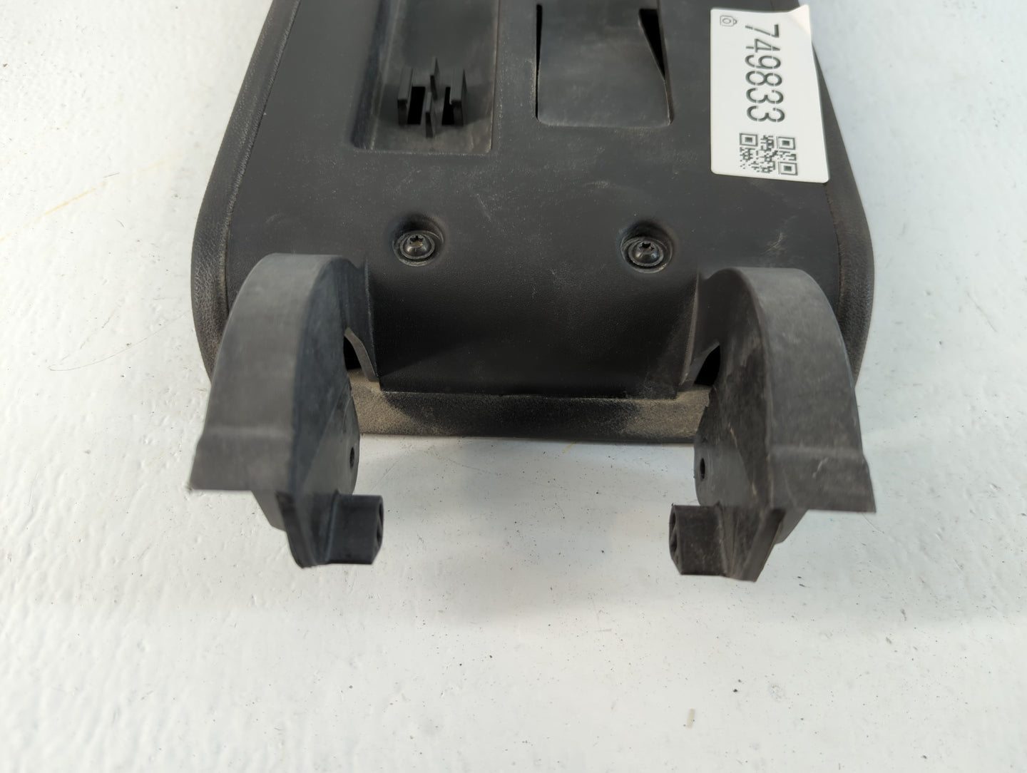 2019 Chevrolet Equinox Center Console Armrest Cover Lid Fits OEM Used Auto Parts - Oemusedautoparts1.com