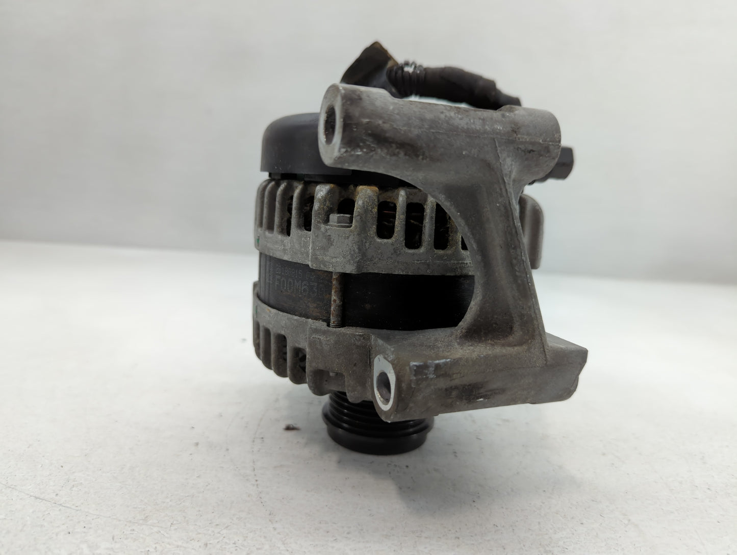 2018-2022 Chevrolet Equinox Alternator Replacement Generator Charging Assembly Engine OEM P/N:13517759 0 126 312 142 Fits OE