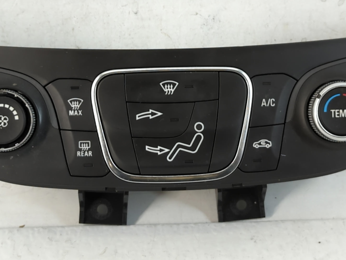 2019-2021 Chevrolet Equinox Climate Control Module Temperature AC/Heater Replacement P/N:84422503 Fits Fits 2019 2020 2021 O