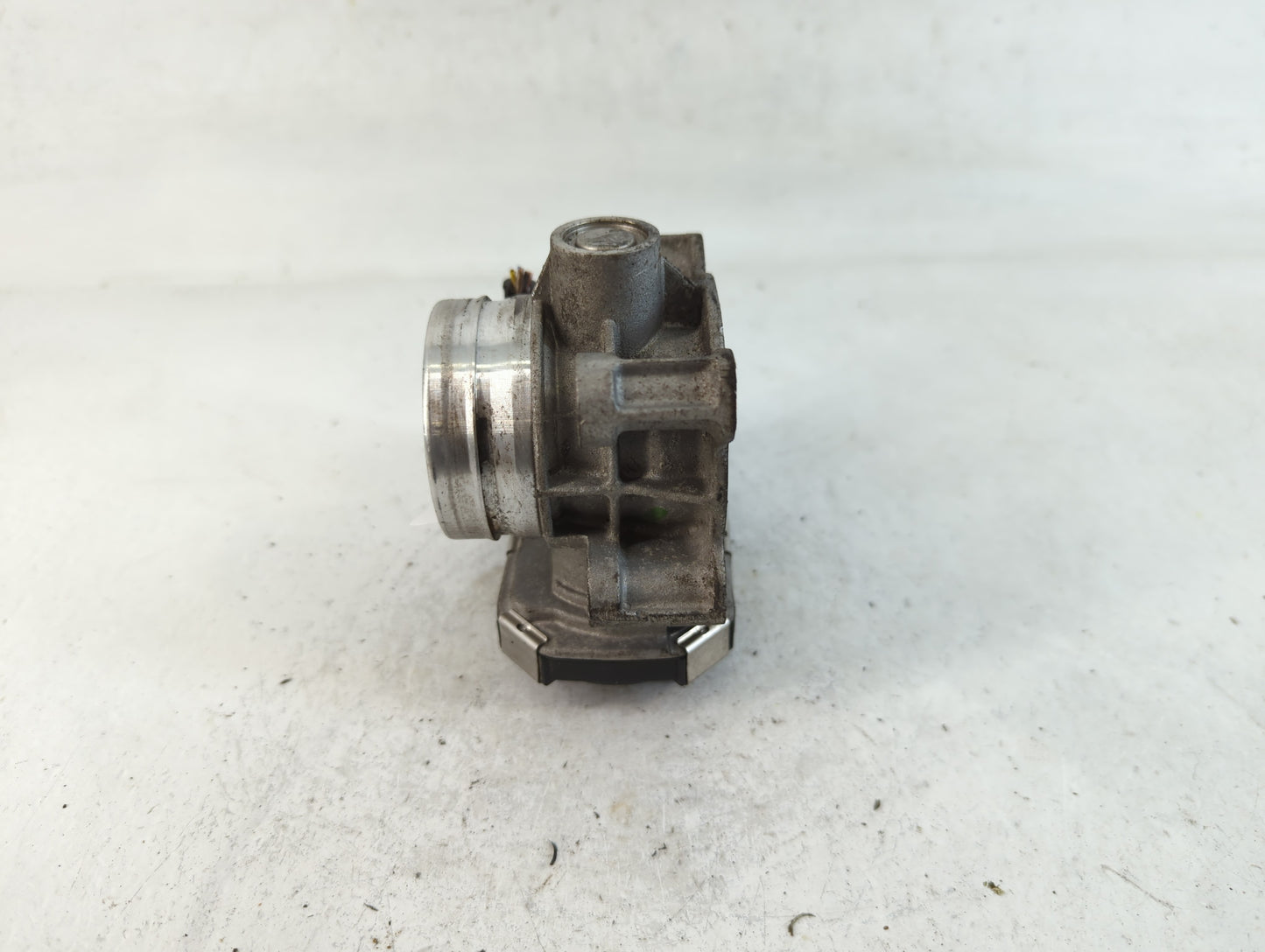 2018-2022 Chevrolet Equinox Throttle Body P/N:12671379AA Fits Fits 2016 2017 2018 2019 2020 2021 2022 OEM Used Auto Parts - 