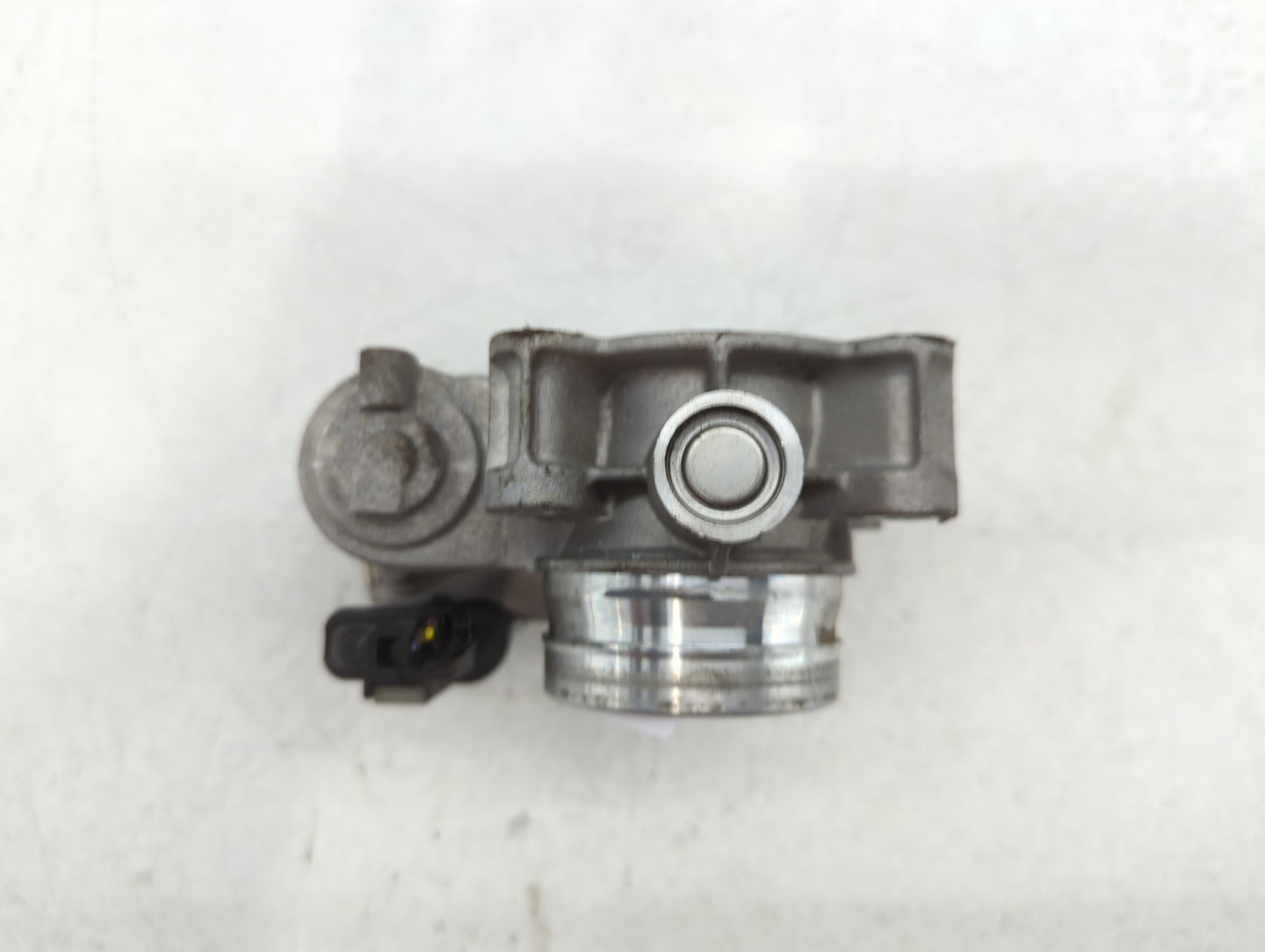 2018-2022 Chevrolet Equinox Throttle Body P/N:12671379AA Fits Fits 2016 2017 2018 2019 2020 2021 2022 OEM Used Auto Parts - 