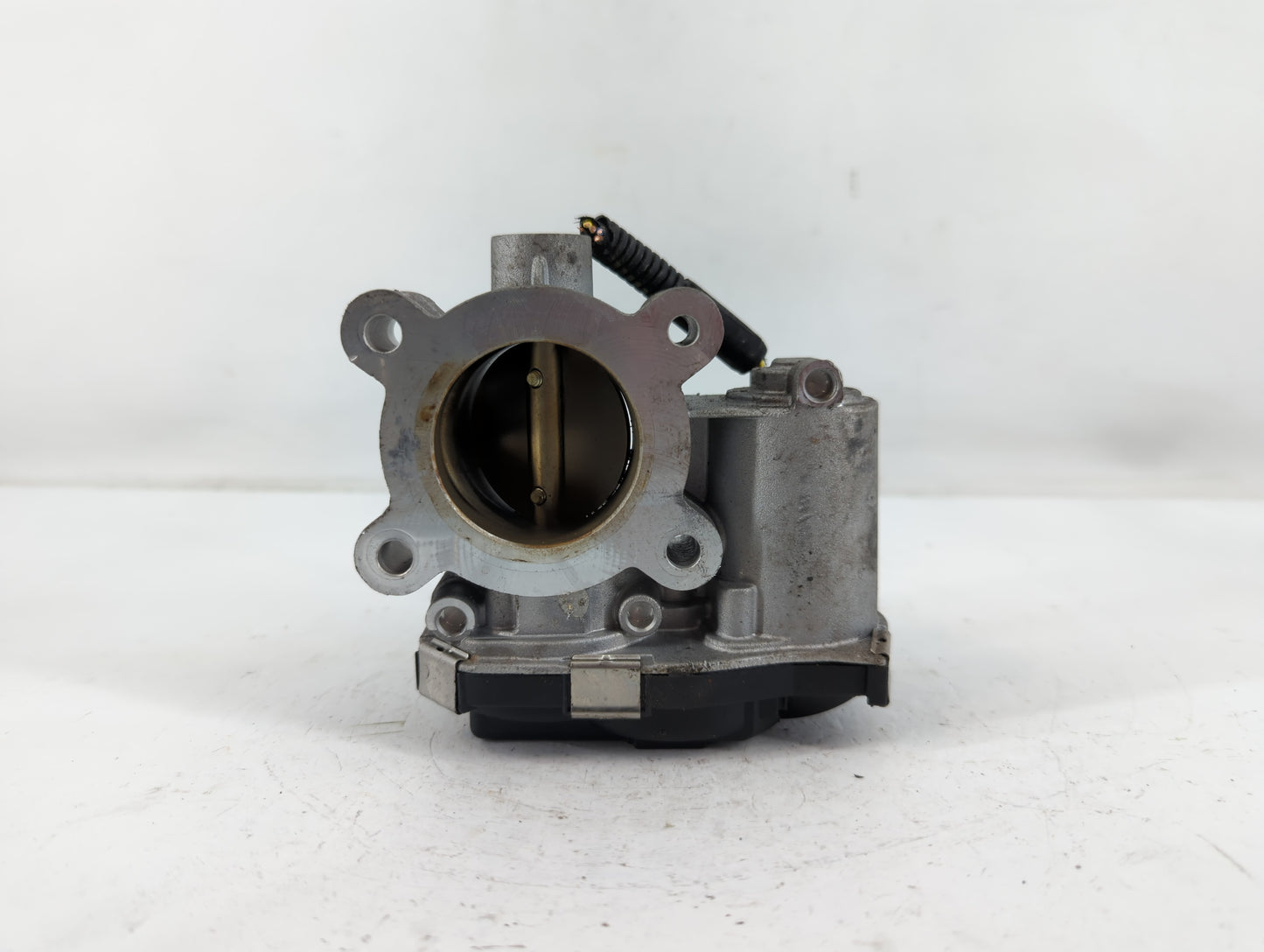 2018-2022 Chevrolet Equinox Throttle Body P/N:12671379AA Fits Fits 2016 2017 2018 2019 2020 2021 2022 OEM Used Auto Parts - 