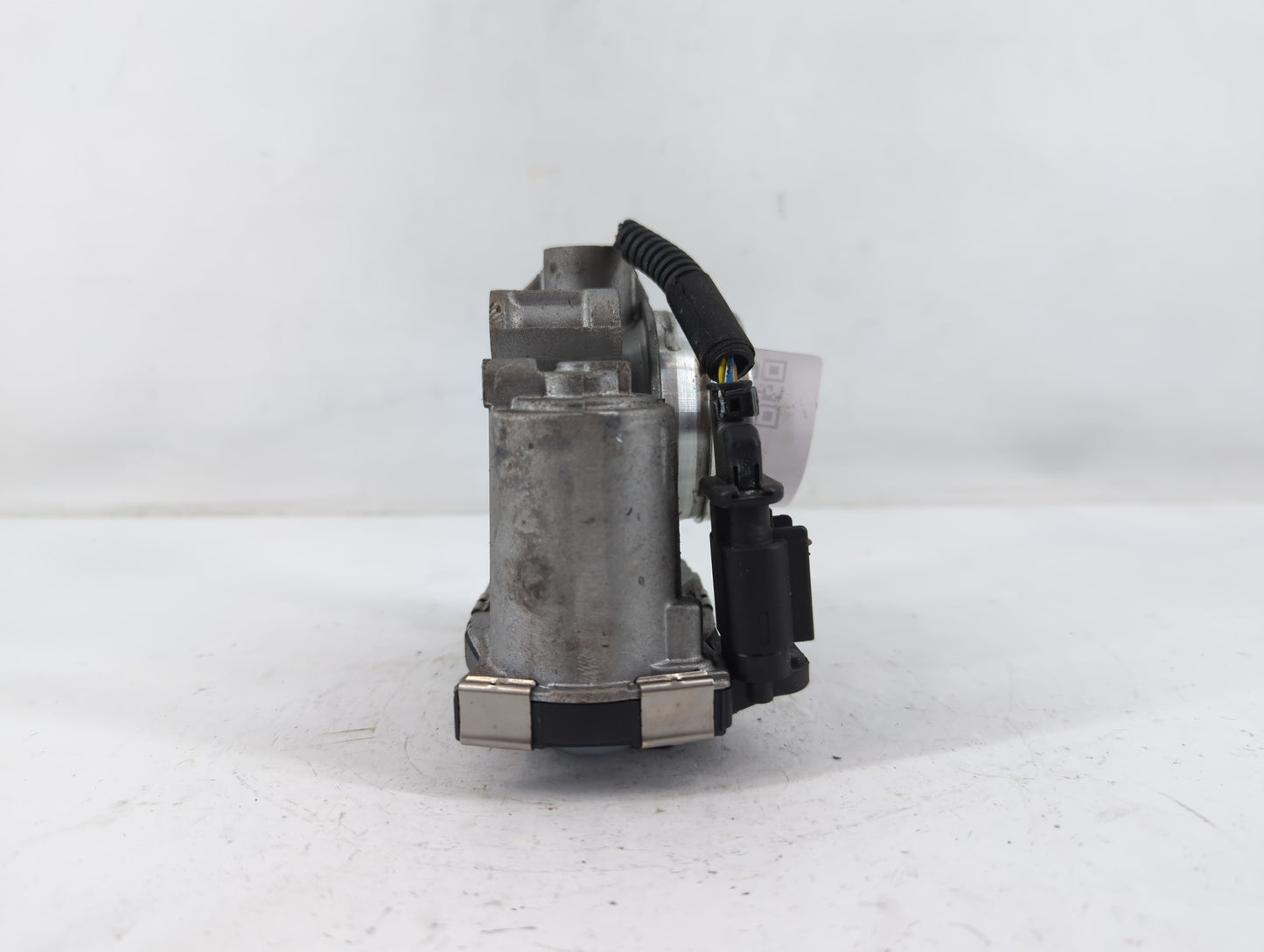 2018-2022 Chevrolet Equinox Throttle Body P/N:12671379AA Fits Fits 2016 2017 2018 2019 2020 2021 2022 OEM Used Auto Parts - 