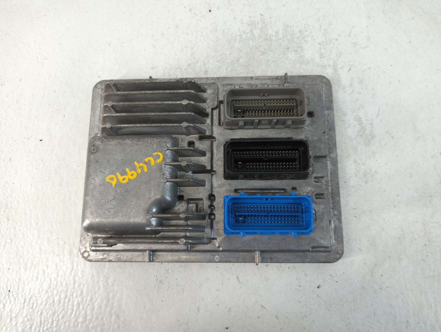2018-2020 Chevrolet Equinox PCM Engine Control Computer ECU ECM PCU OEM P/N:12695198 Fits Fits 2017 2018 2019 2020 2021 2022