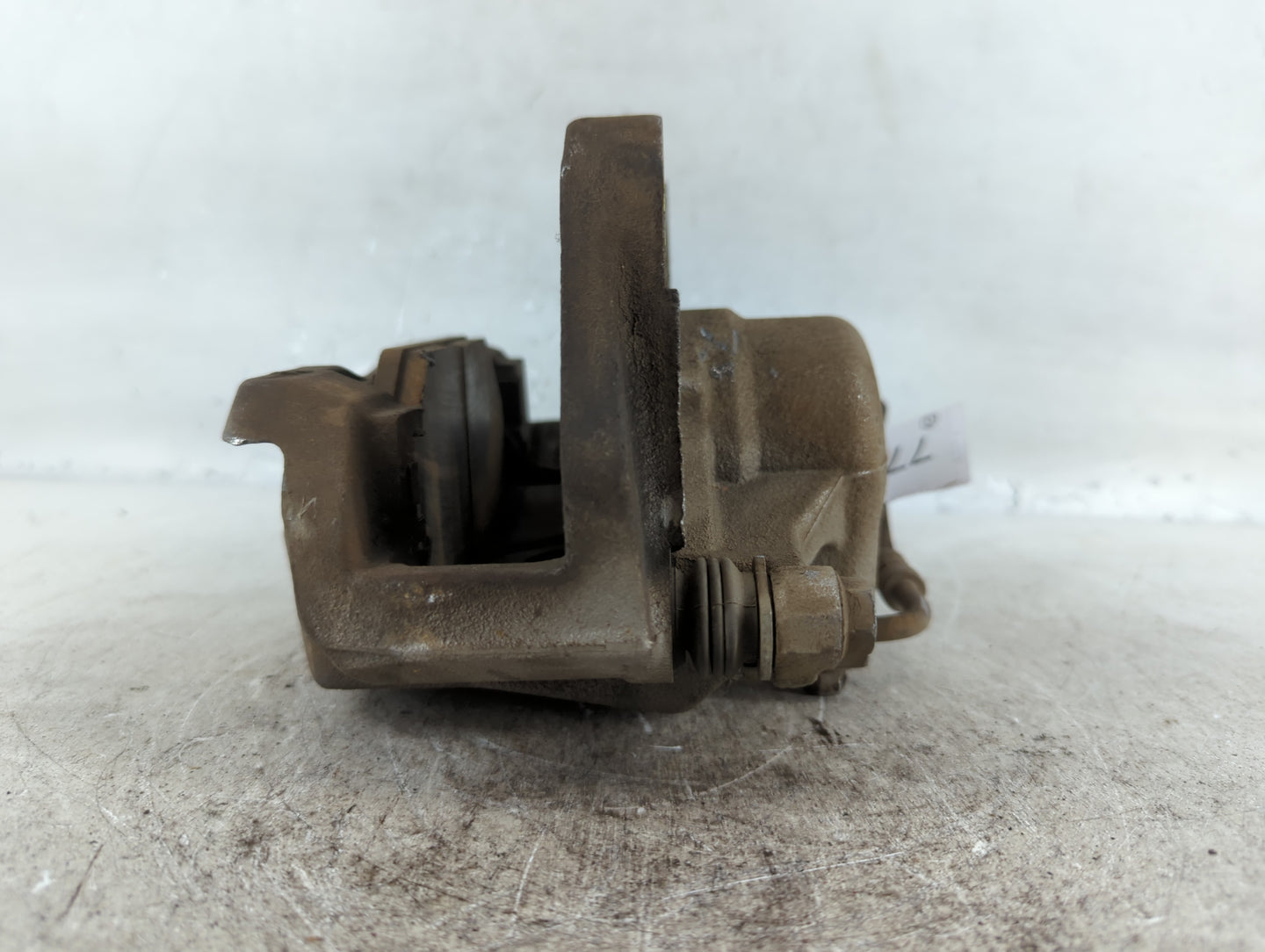 2019 Chevrolet Equinox Front Driver Left Brake Caliper - Oemusedautoparts1.com