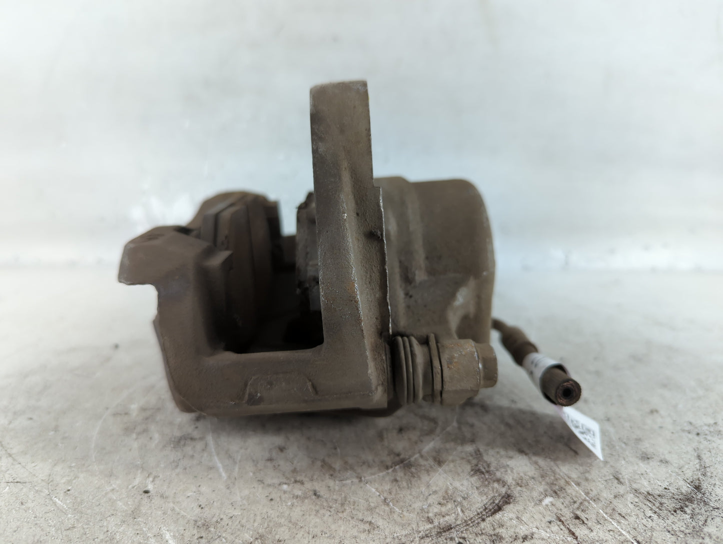 2019 Chevrolet Equinox Front Passenger Right Brake Caliper - Oemusedautoparts1.com