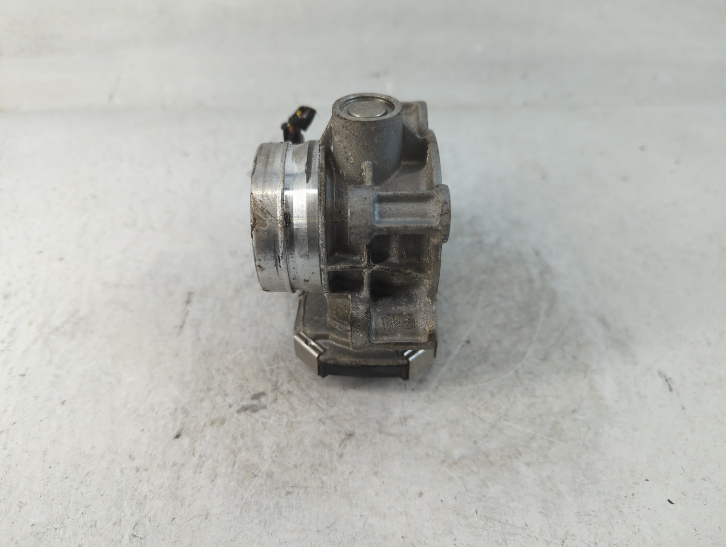 2018-2022 Chevrolet Equinox Throttle Body P/N:12671379AA Fits Fits 2016 2017 2018 2019 2020 2021 2022 OEM Used Auto Parts - 