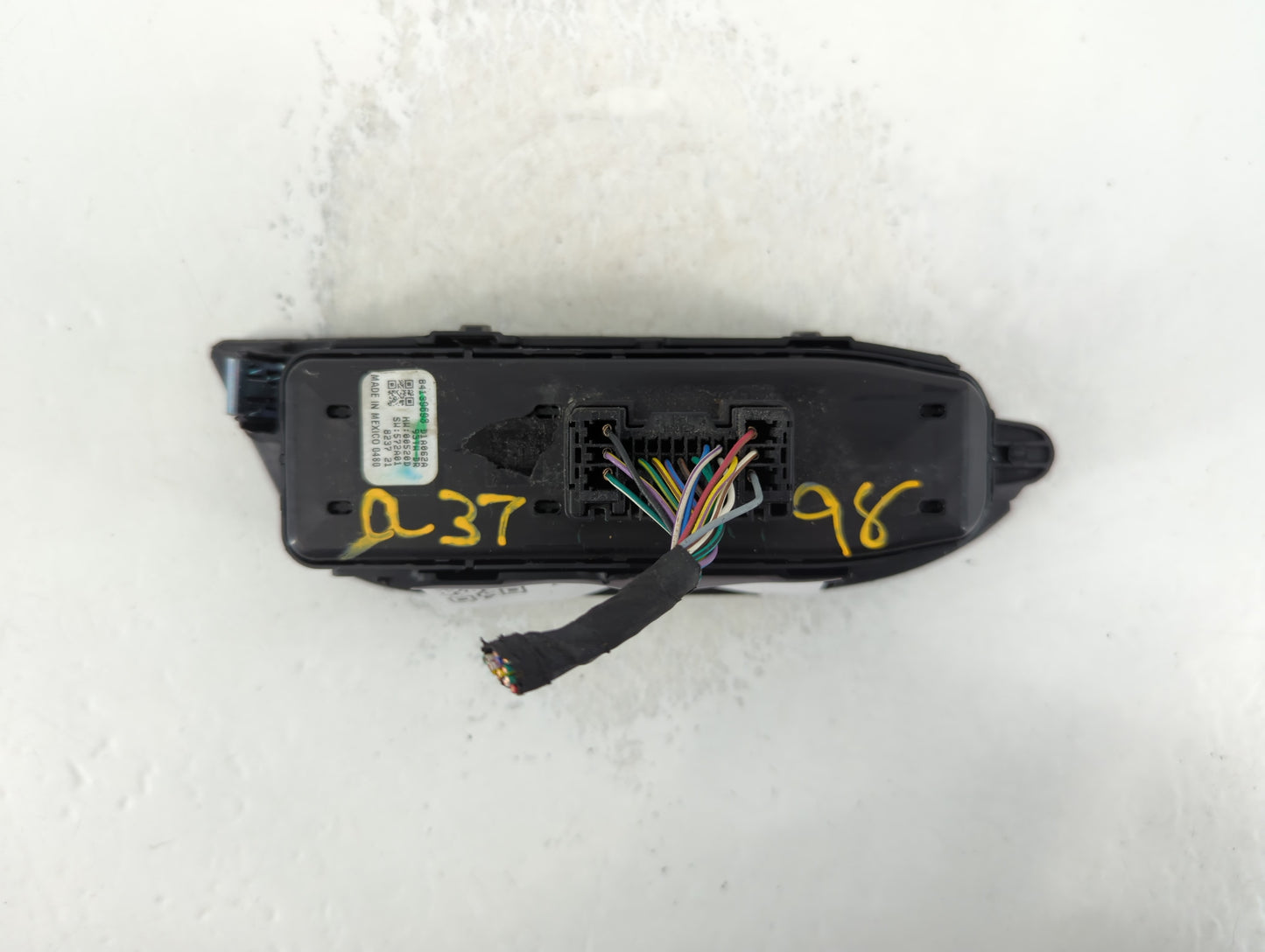 2018-2022 Chevrolet Equinox Master Power Window Switch Replacement Driver Side Left P/N:84139693 Fits OEM Used Auto Parts - 