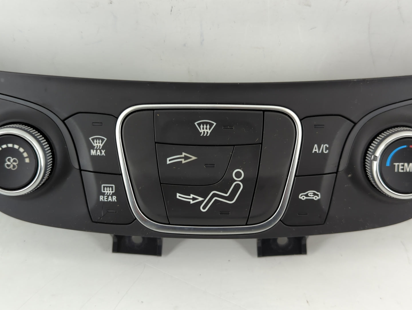2019-2021 Chevrolet Equinox Climate Control Module Temperature AC/Heater Replacement P/N:84422503 Fits Fits 2019 2020 2021 O