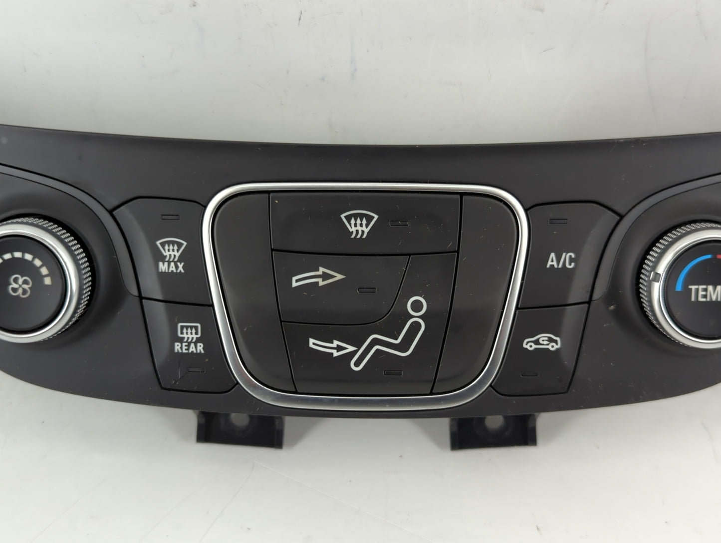 2019-2021 Chevrolet Equinox Climate Control Module Temperature AC/Heater Replacement P/N:84422503 Fits Fits 2019 2020 2021 O