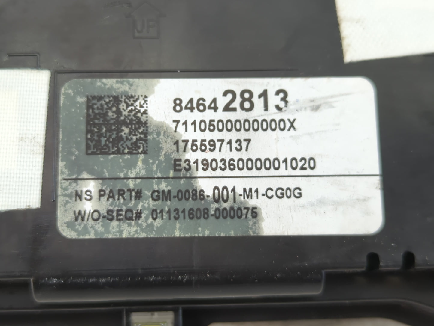 2019-2022 Chevrolet Equinox Instrument Cluster Speedometer Gauges P/N:84642813 Fits Fits 2019 2020 2021 2022 OEM Used Auto P