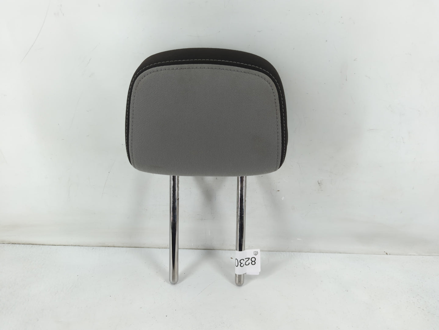 2018-2022 Chevrolet Equinox Headrest Head Rest Front Driver Passenger Seat Fits Fits 2018 2019 2020 2021 2022 OEM Used Auto 