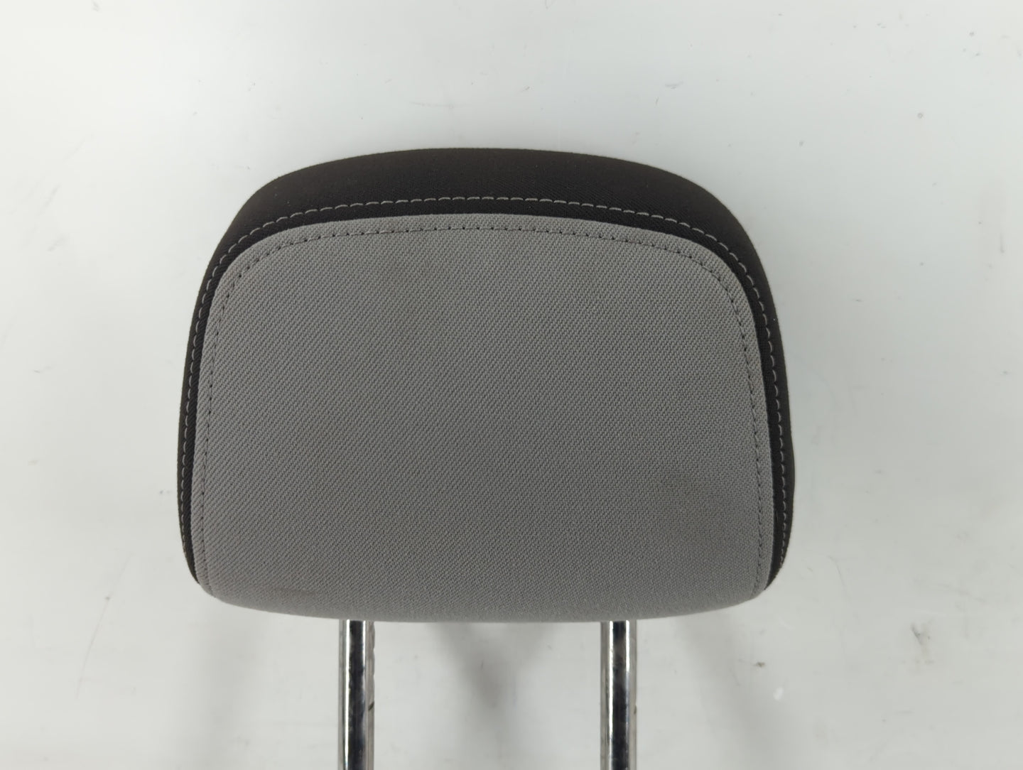2018-2022 Chevrolet Equinox Headrest Head Rest Front Driver Passenger Seat Fits Fits 2018 2019 2020 2021 2022 OEM Used Auto 