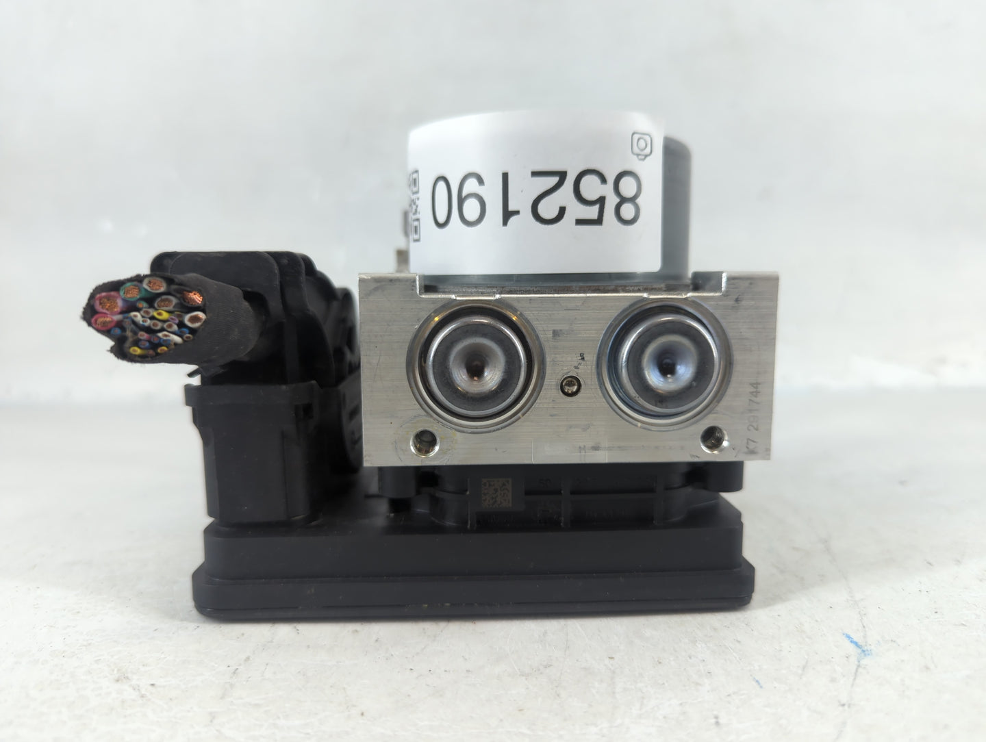 2018-2019 Chevrolet Equinox ABS Pump Control Module Replacement P/N:84646849 Fits Fits 2018 2019 2020 2021 OEM Used Auto Par