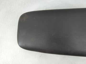 2018-2022 Chevrolet Equinox Center Console Armrest Cover Lid P/N:DA1913 09200PE0 Fits Fits 2018 2019 2020 2021 2022 OEM Used Auto Parts