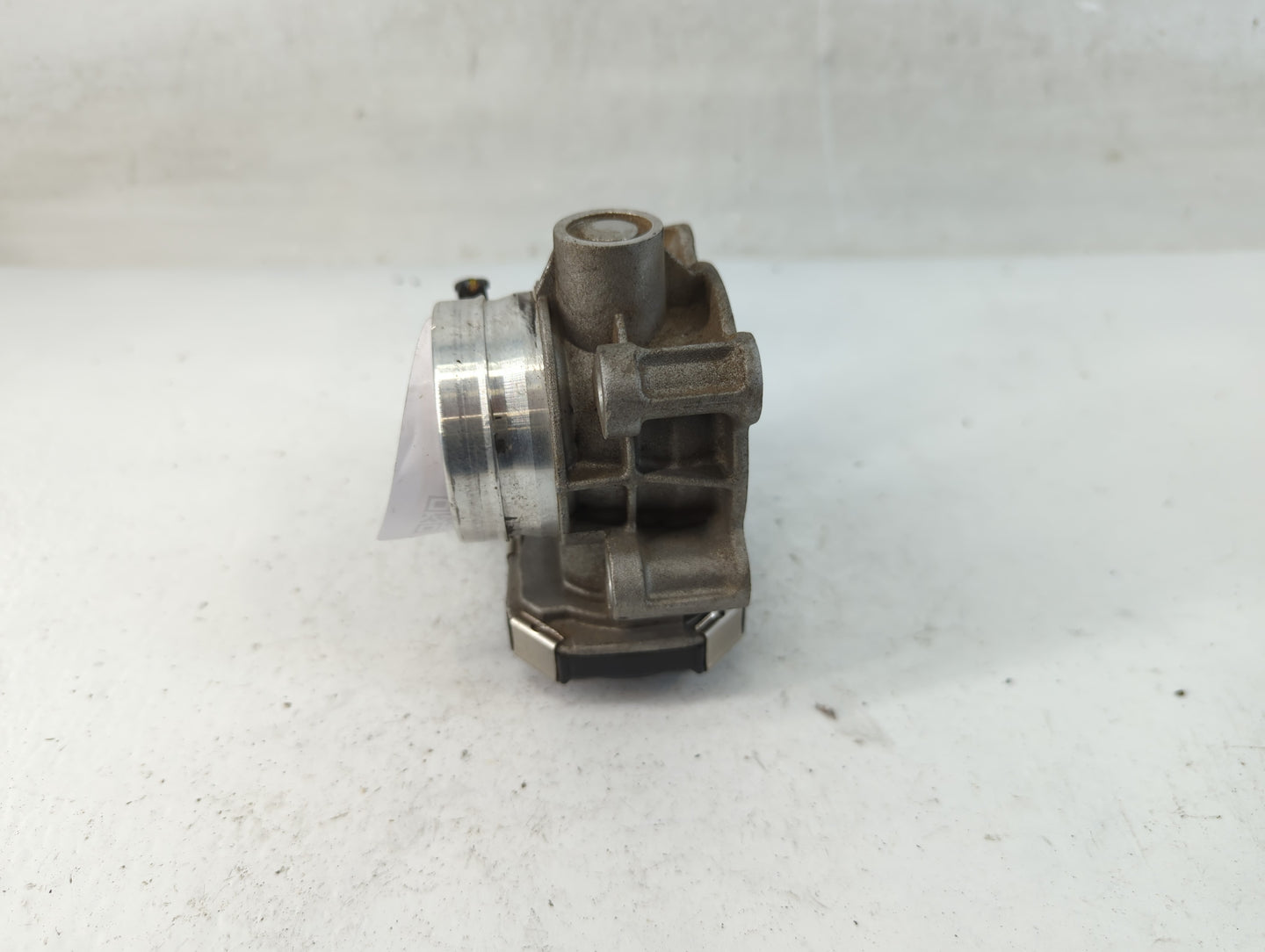 2018-2022 Chevrolet Equinox Throttle Body P/N:12671379AA Fits Fits 2016 2017 2018 2019 2020 2021 2022 OEM Used Auto Parts - 