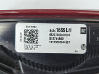 2018 Chevrolet Equinox Passenger Right Side Deck Lid Mounted Tail Light - Oemusedautoparts1.com