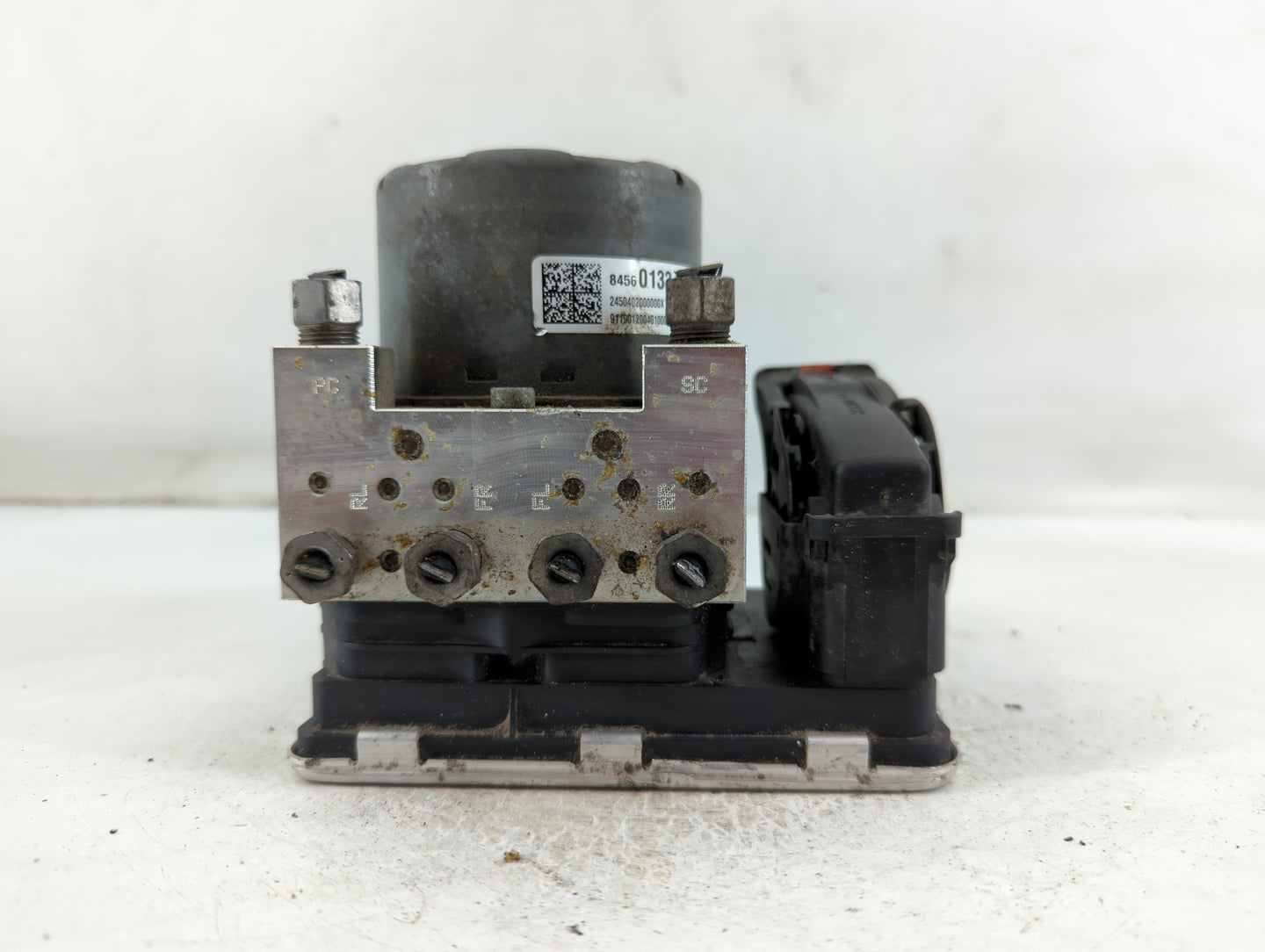 2019-2020 Chevrolet Equinox ABS Pump Control Module Replacement P/N:84560133 Fits Fits 2019 2020 2021 2022 OEM Used Auto Par